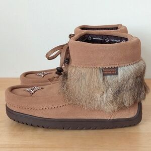 Manitobah waterproof keewatin half-mukluk boots